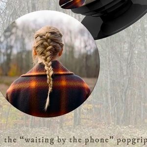 Taylor Swift evermore album cover popsocket NIP